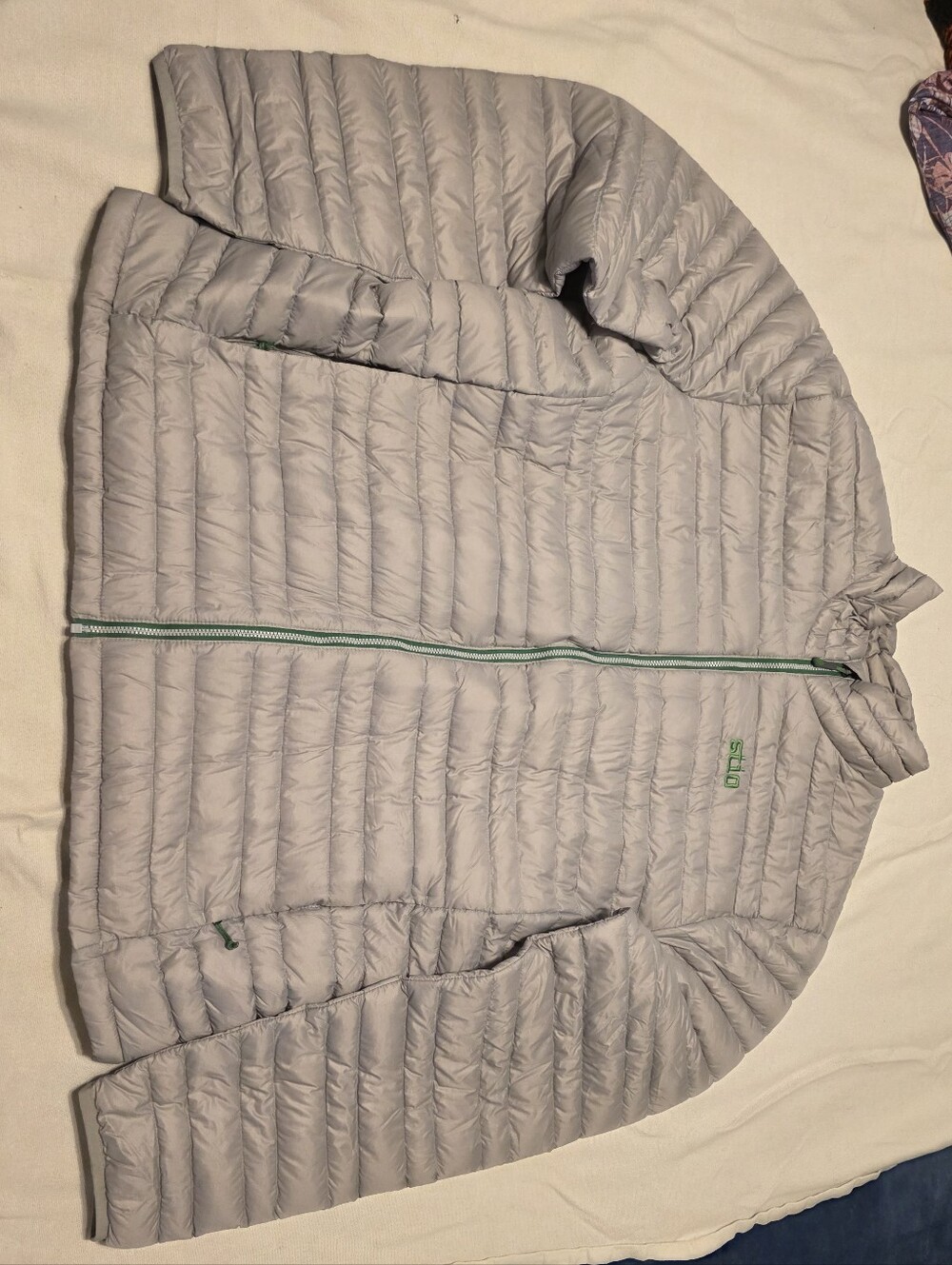 Stio Men's Light Gray Packable Puffer with Teal Trim